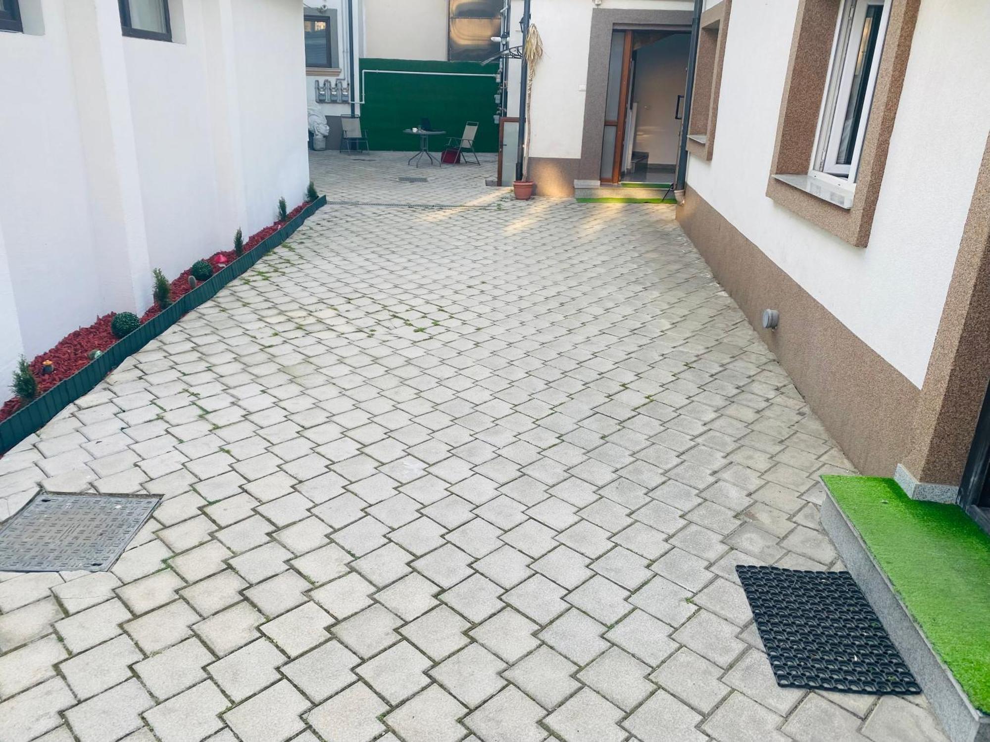 Hostel Cazan House Bukarest Exterior foto