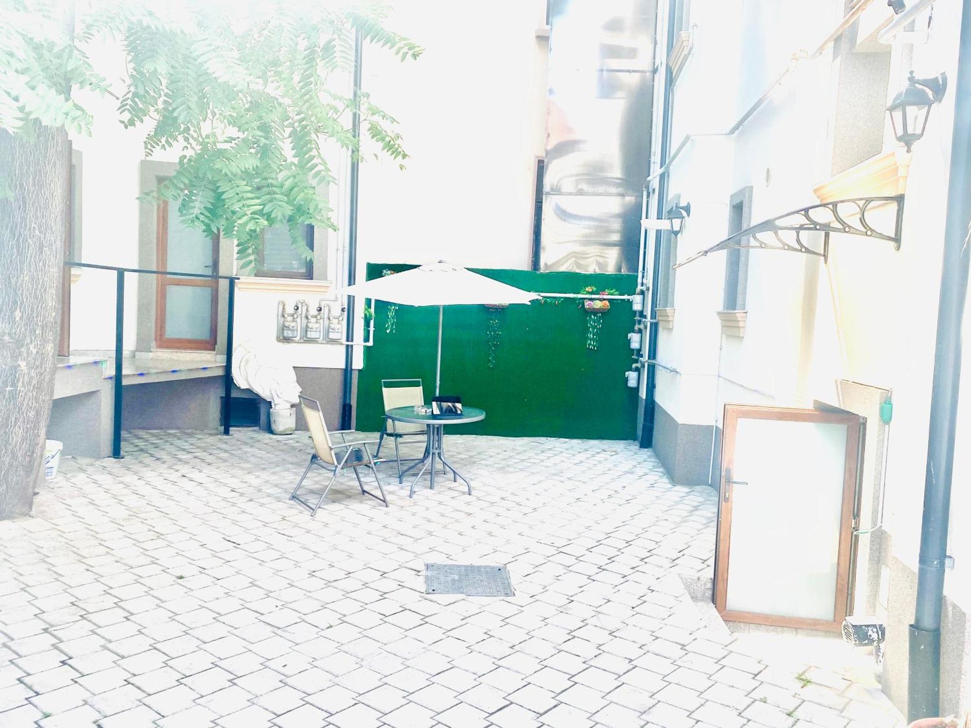 Hostel Cazan House Bukarest Exterior foto